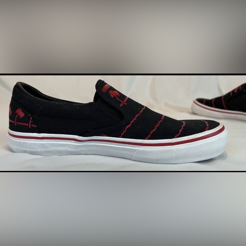 LTD Rare In-N-Out Black and Red Drink Cup Shoes/ Pray Hard Pattern Womens 8.5 - Picture 6 of 9